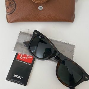 RAY BAN WAYFARER GLASSES- tortoise shell